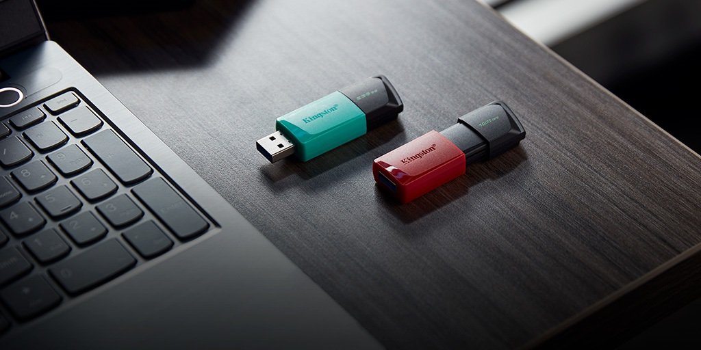 Kingston 128GB USB 3.2 Type-A Gen1 DT Exodia M